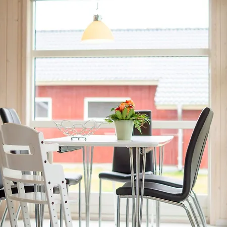 Im Skandinavischen Stil Fuer 6 Personen アパート